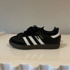 Kids Black Adidas Samba size 11